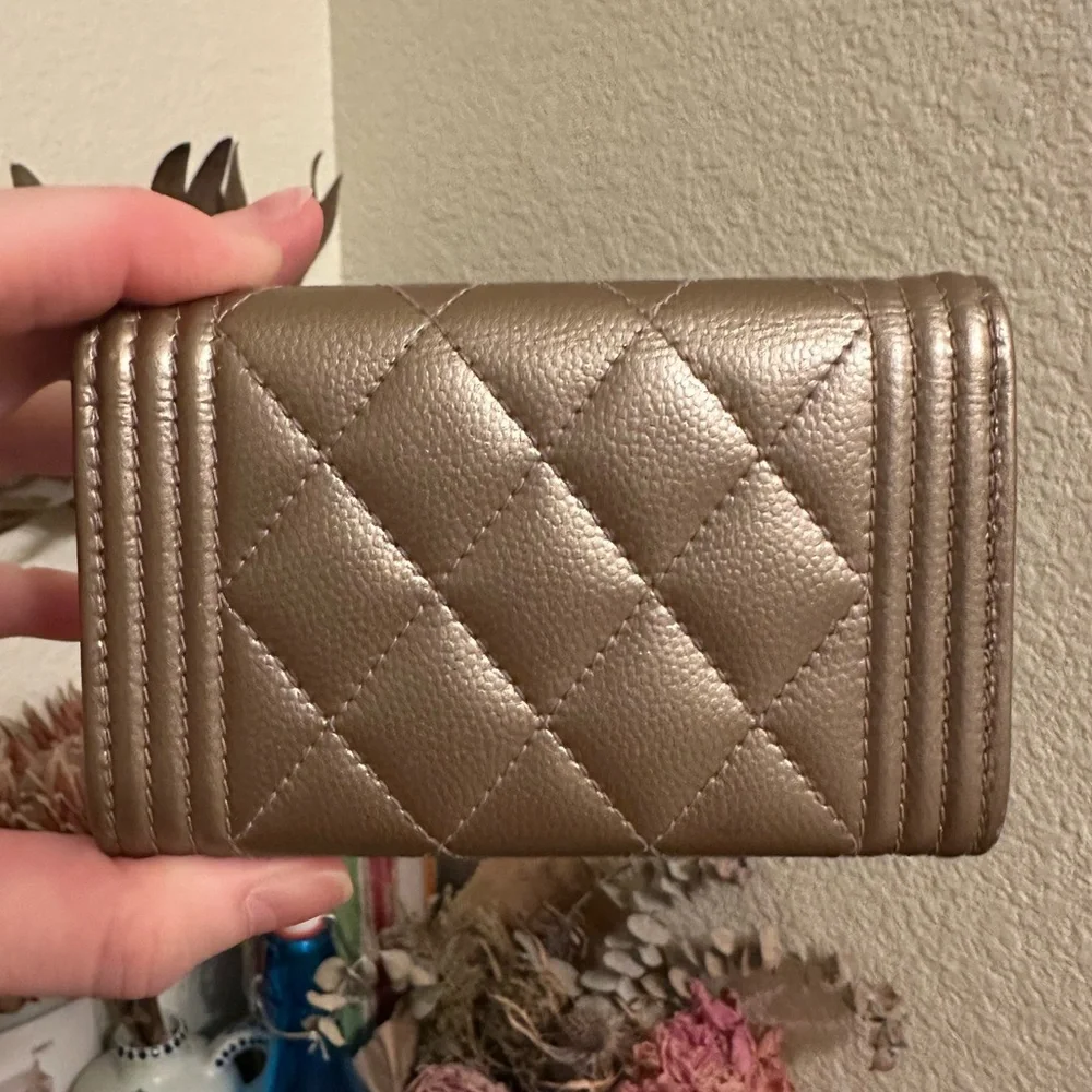 Authentic CHANEL Caviar Quilted Boy Flap Card holder Taupe Lambskin